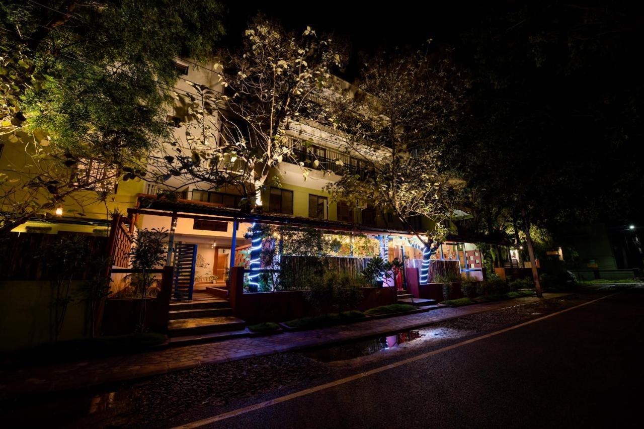 Safari Quest Hotel Mysore Exterior photo