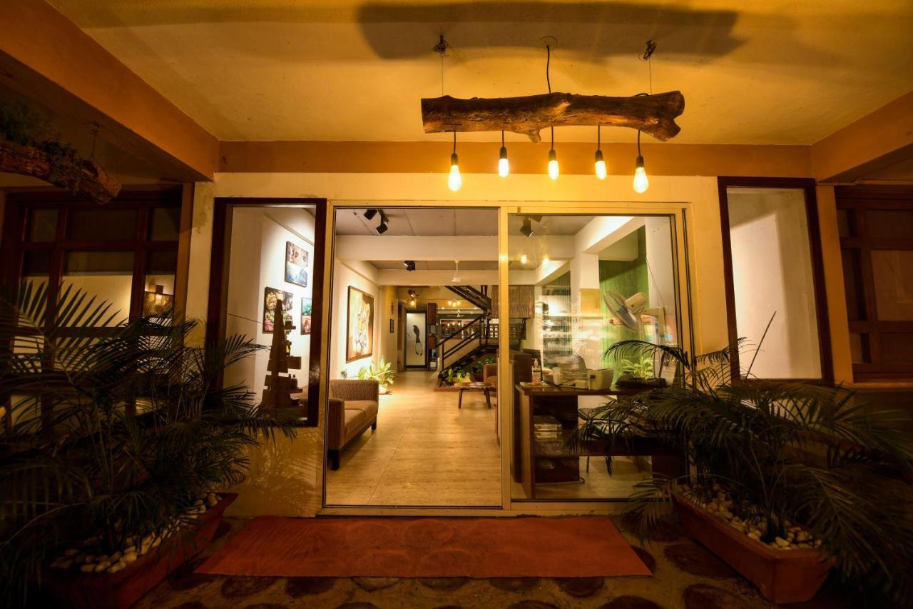 Safari Quest Hotel Mysore Exterior photo
