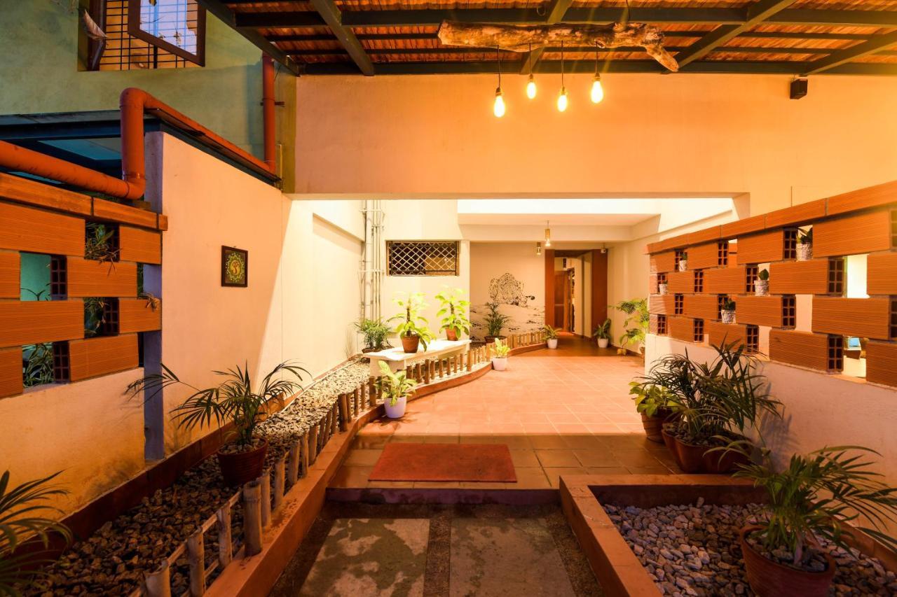 Safari Quest Hotel Mysore Exterior photo