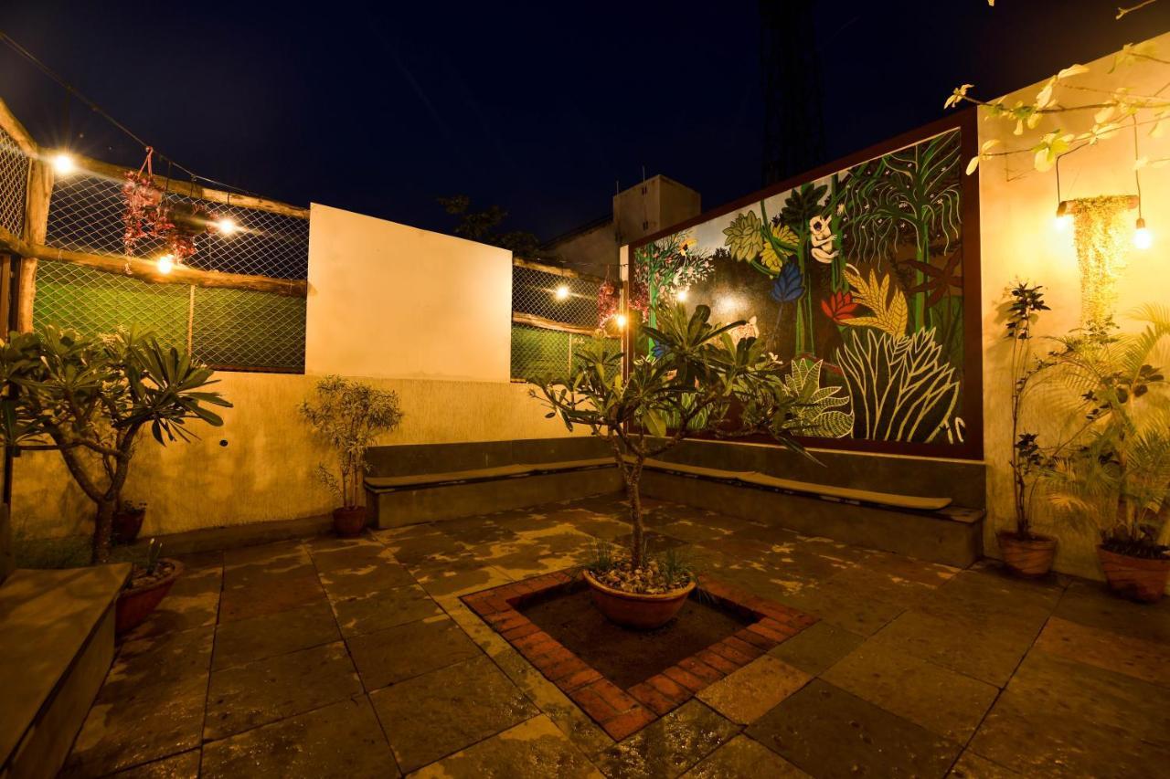 Safari Quest Hotel Mysore Exterior photo