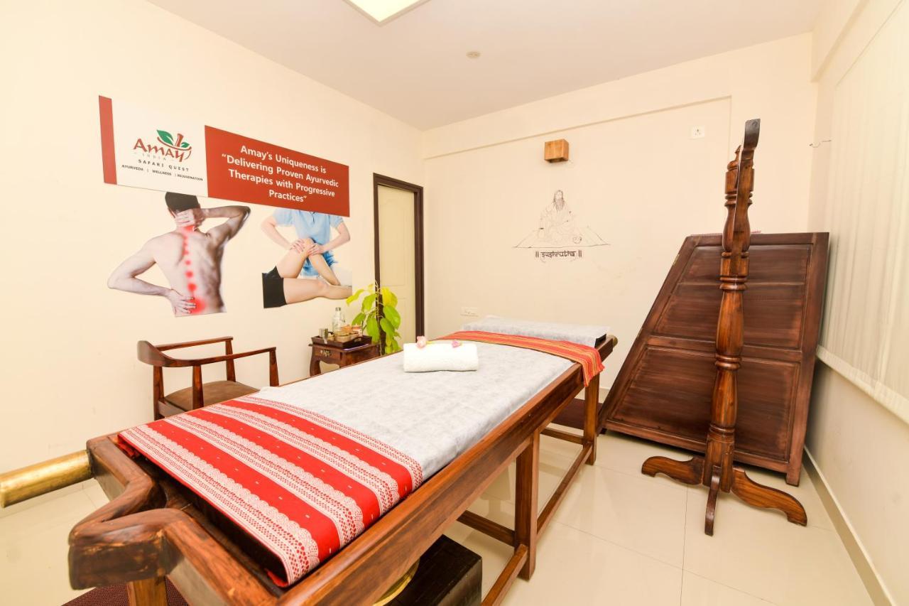 Safari Quest Hotel Mysore Exterior photo