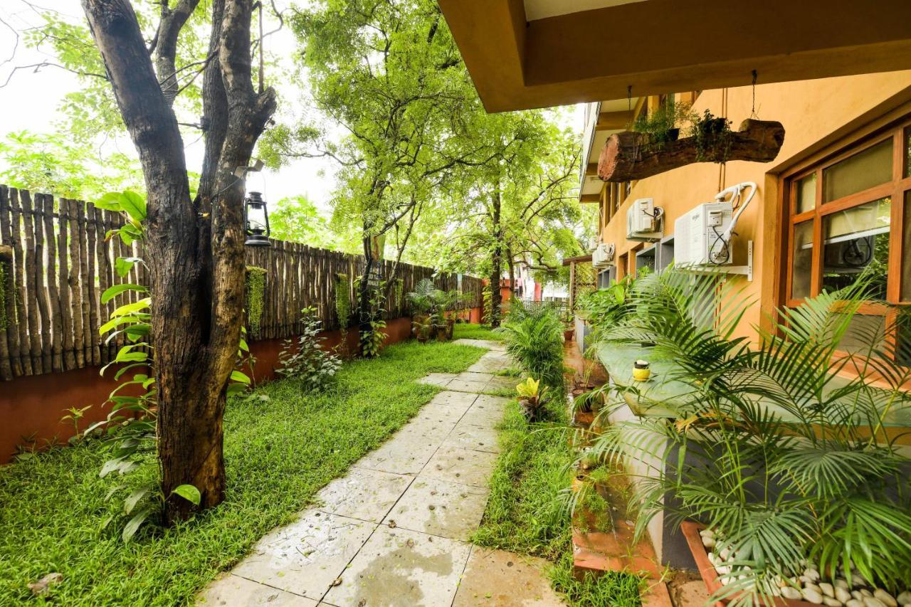 Safari Quest Hotel Mysore Exterior photo