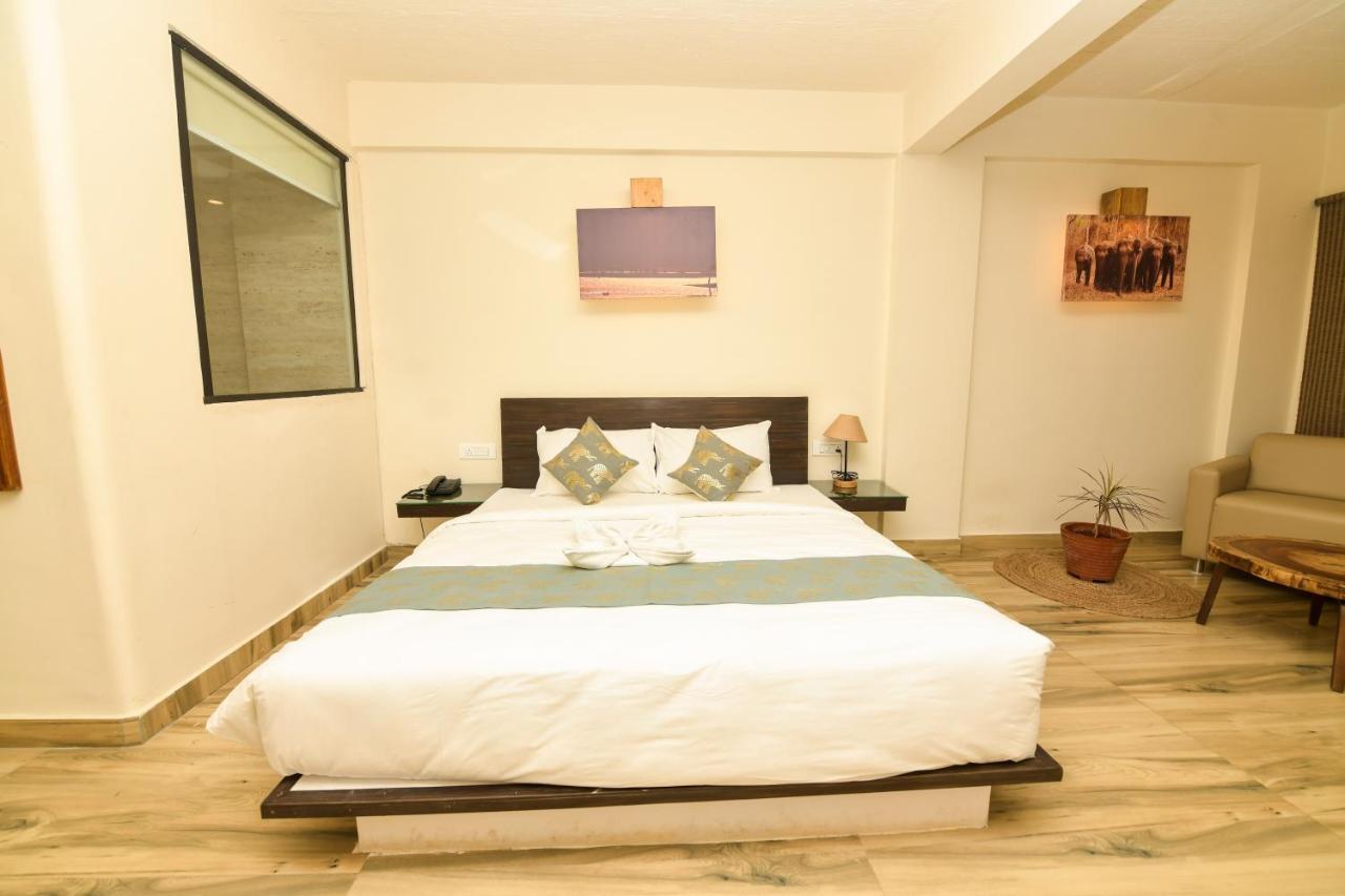 Safari Quest Hotel Mysore Exterior photo