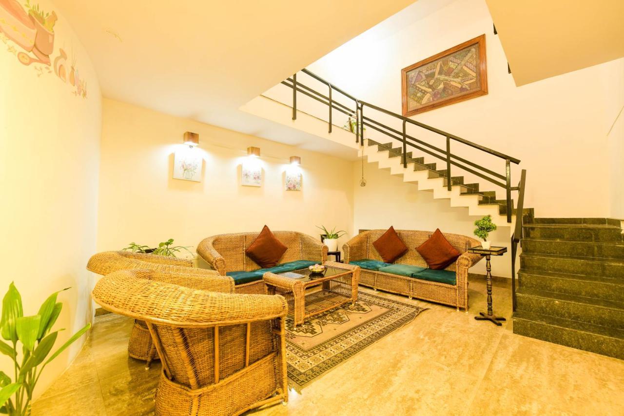 Safari Quest Hotel Mysore Exterior photo